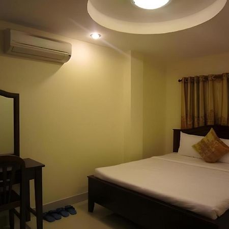 Nui Thanh Hotel Ho Chi Minh City Exterior photo