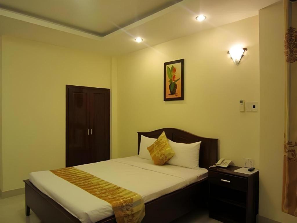 Nui Thanh Hotel Ho Chi Minh City Exterior photo