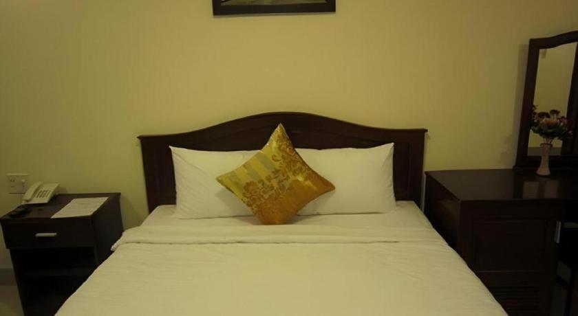 Nui Thanh Hotel Ho Chi Minh City Exterior photo