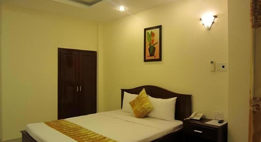 Nui Thanh Hotel Ho Chi Minh City Exterior photo
